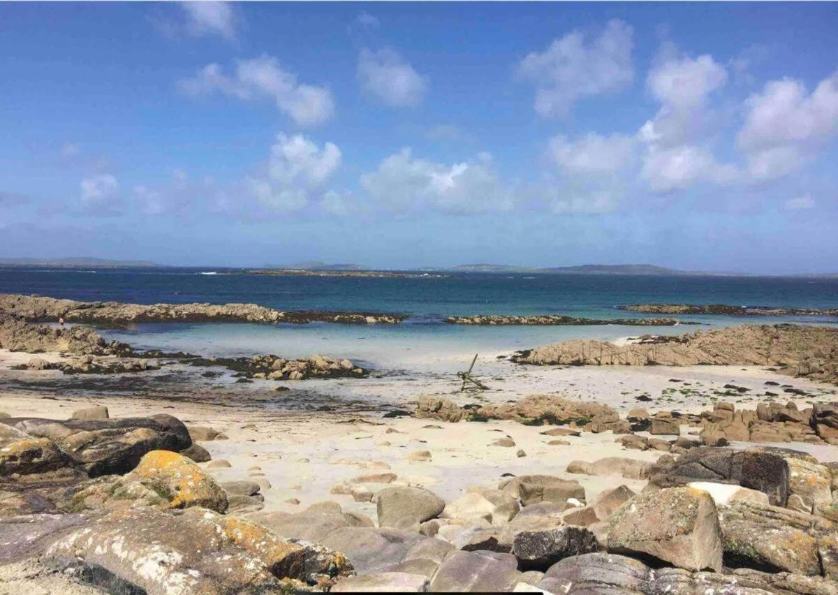 Drop Anchor House, Spacious 3 Bedroom Apartment, Fabulous Sea Views Cleggan Luaran gambar
